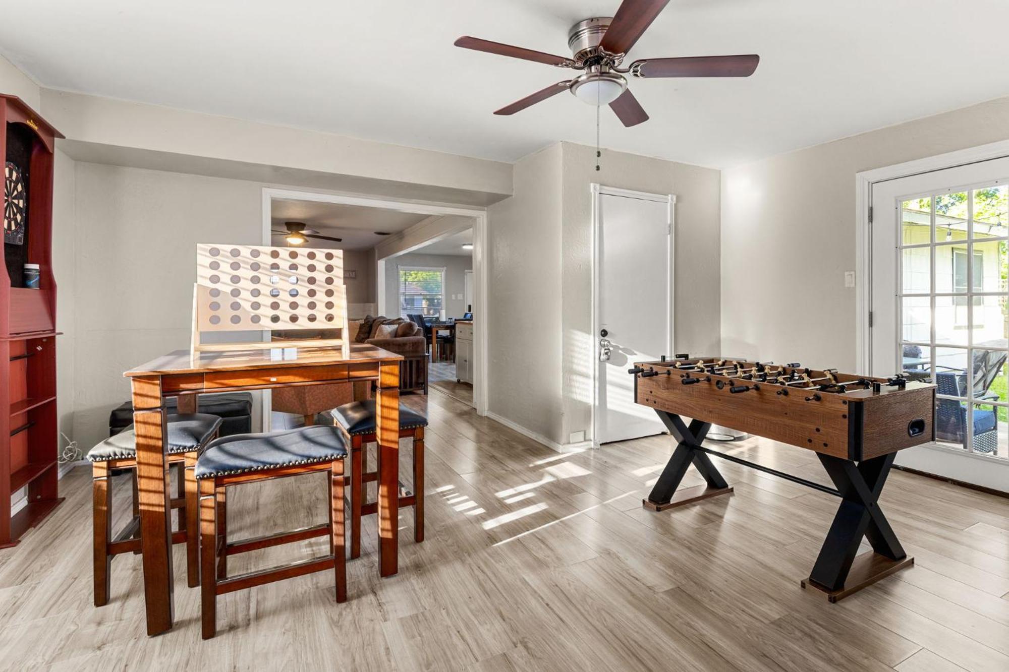 Cozy 3 Bedroom With Hot Tub 2 Min Away From Lackland San Antonio Bagian luar foto